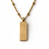 Sabr Bar Necklace with صبر Arabic calligraphy and Islamic geometric pattern – 18K Gold Plated, close-up